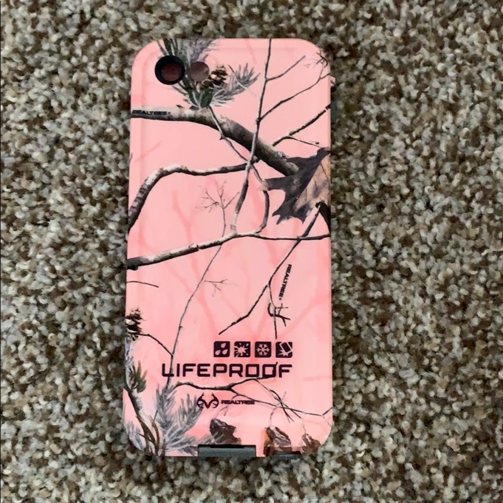 iPhone 5/5 s life proof case